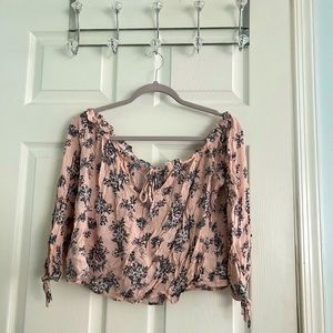 Charlotte Russe Woman’s pink flower off-the-shoulder blouse size M